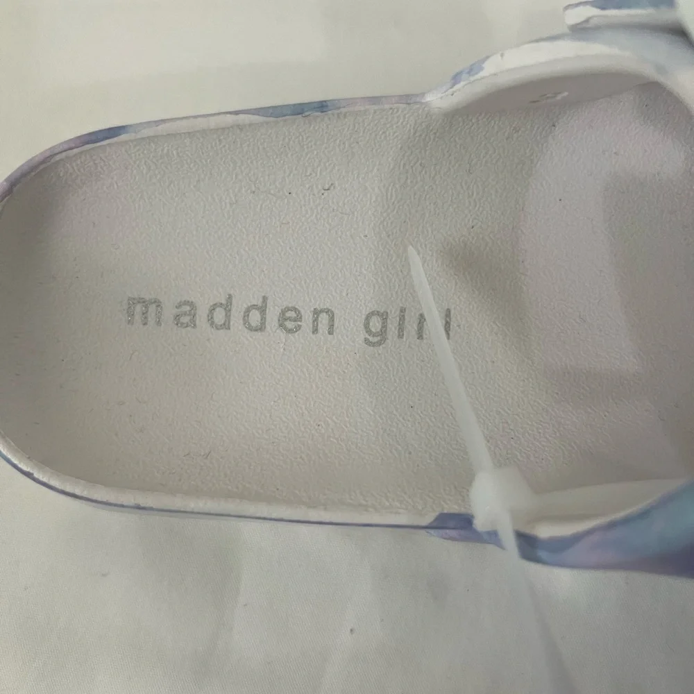 Madden Girl‎ Pastel Buckle Comfy Slides Sandals Brand New